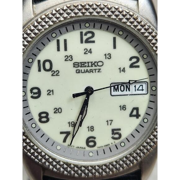 SEIKO SPIRIT Military Field Watch 7N43-6B20 White Dial Full Luminous, Lume - Picture 4 of 9
